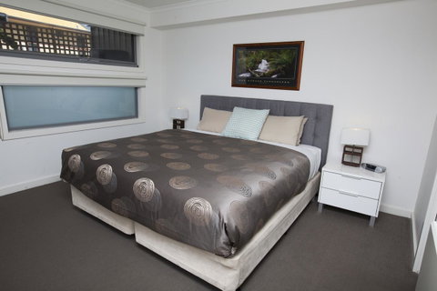7 Falls Apartments - Tourism Noosa 24