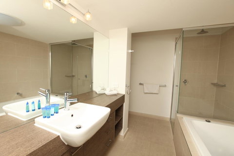7 Falls Apartments - Tourism Noosa 1