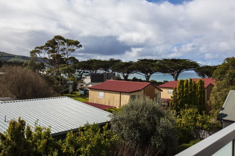 7 Falls Apartments - Tourism Noosa 3