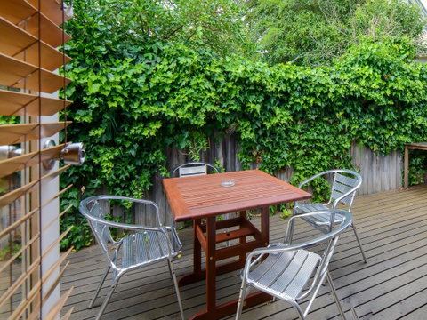 Boutique Stays Sandyside- Sandringham Villa Units - Tourism Noosa 10