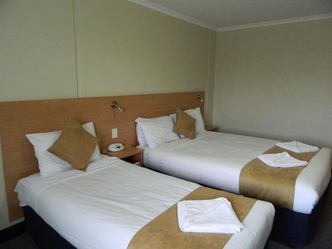 Ciloms Airport Lodge - Tourism Noosa 22
