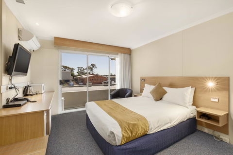 Ciloms Airport Lodge - Tourism Noosa 30