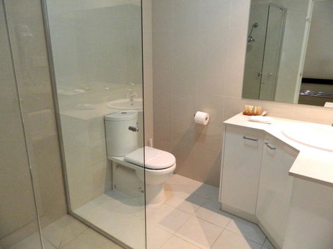 Ciloms Airport Lodge - Tourism Noosa 32