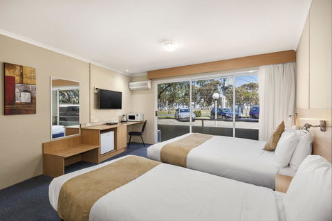 Ciloms Airport Lodge - Tourism Noosa 31