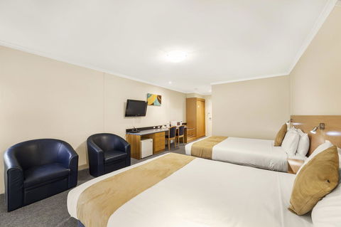 Ciloms Airport Lodge - Tourism Noosa 38
