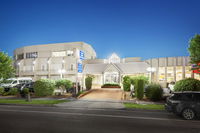 Book Tullamarine Accommodation Vacations Tourism Noosa Tourism Noosa