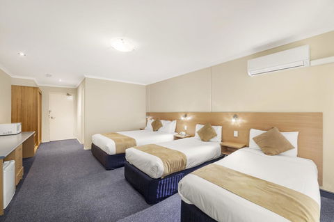 Ciloms Airport Lodge - Tourism Noosa 36