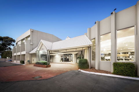 Ciloms Airport Lodge - Tourism Noosa 14