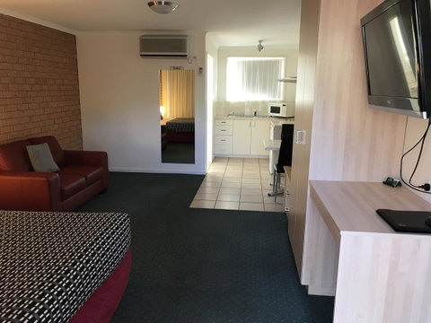Beachcomber Motel & Apartments - Tourism Noosa 7