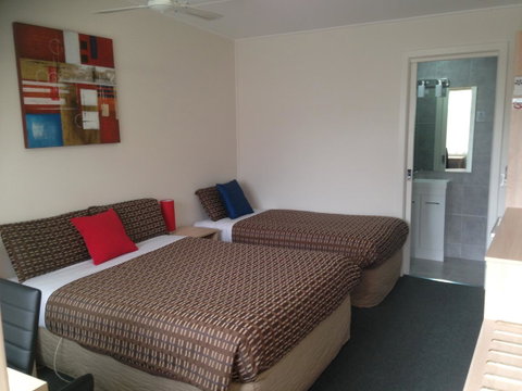 Beachcomber Motel & Apartments - Tourism Noosa 33