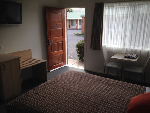 Beachcomber Motel & Apartments - Tourism Noosa 26