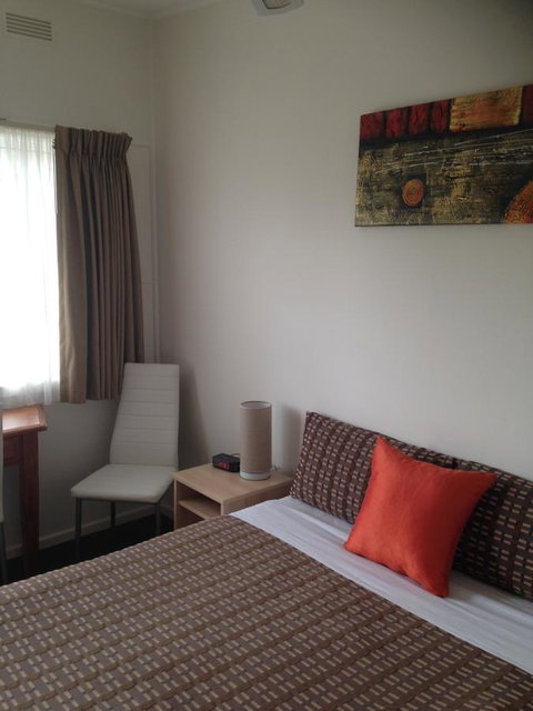Beachcomber Motel & Apartments - Tourism Noosa 40