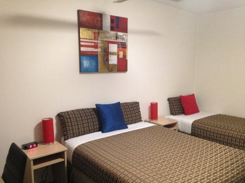 Beachcomber Motel & Apartments - Tourism Noosa 17