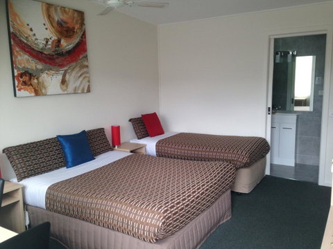 Beachcomber Motel & Apartments - Tourism Noosa 35