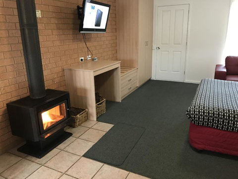 Beachcomber Motel & Apartments - Tourism Noosa 4