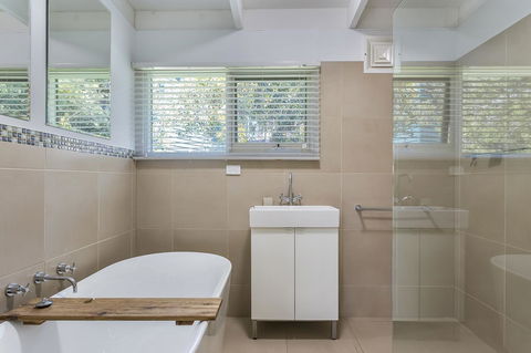 Blairgowrie Bella - Light Filled Home With Great Deck - Tourism Noosa 9