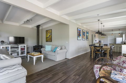 Blairgowrie Bella - Light Filled Home With Great Deck - Tourism Noosa 2