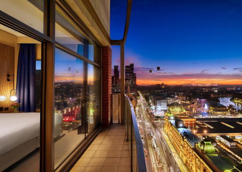 DoubleTree By Hilton Melbourne - Tourism Noosa 1