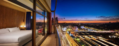 DoubleTree By Hilton Melbourne - Tourism Noosa 19