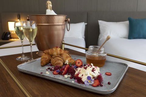 Novotel Melbourne Central - Tourism Noosa 41