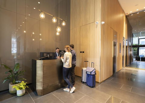 Novotel Melbourne Central - Tourism Noosa 17