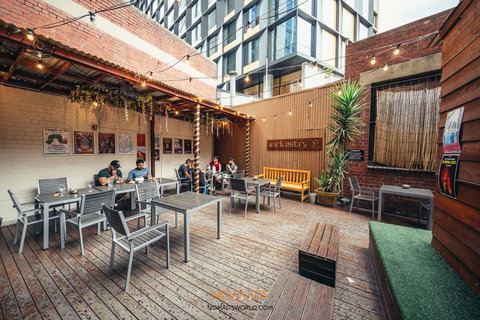 Nomads Melbourne Backpackers - Tourism Noosa 6