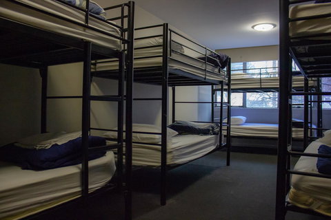 Nomads Melbourne Backpackers - Tourism Noosa 43