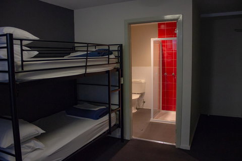 Nomads Melbourne Backpackers - Tourism Noosa 36