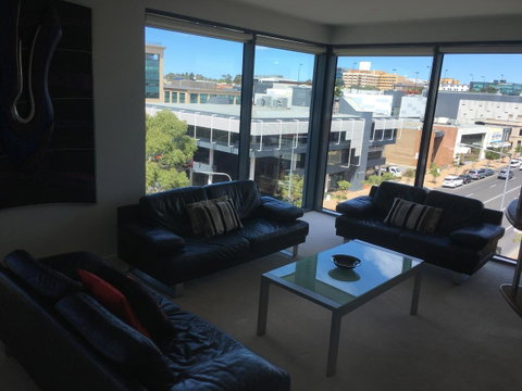 Geelong Waterfront Penthouse Apartment - Tourism Noosa 9