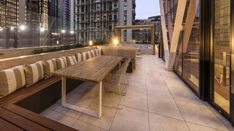 Avani Melbourne Central Residences - Tourism Noosa 8