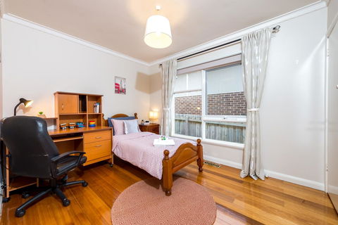 Lovely 5BR Full House In Glen Waverley, Walk To Train, Bus & Shops - Tourism Noosa 7