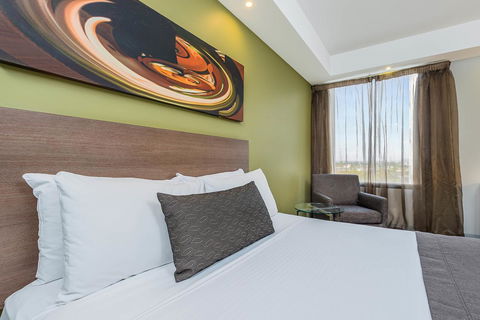 Mantra Melbourne Airport - Tourism Noosa 6