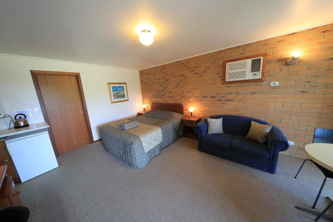 Quays Motel San Remo - Tourism Noosa 13
