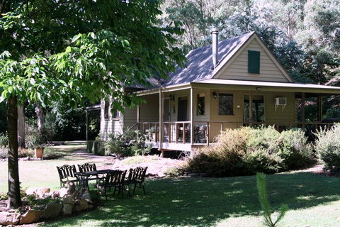 Shady Brook Cottages - Tourism Noosa 1