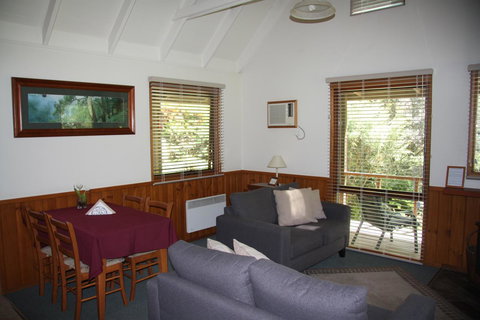 Shady Brook Cottages - Tourism Noosa 26
