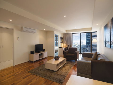 Oaks Melbourne On Lonsdale Suites - Tourism Noosa 6