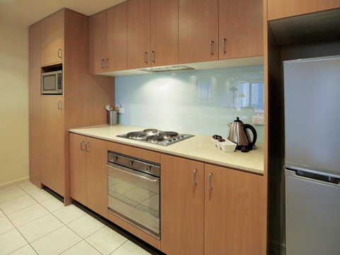 Oaks Melbourne On Lonsdale Suites - Tourism Noosa 7