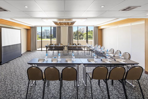 View Melbourne - Tourism Noosa 12