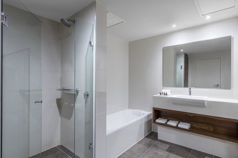 View Melbourne - Tourism Noosa 5