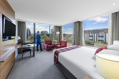 View Melbourne - Tourism Noosa 18