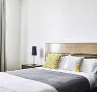 Plough Hotel - Tourism Noosa