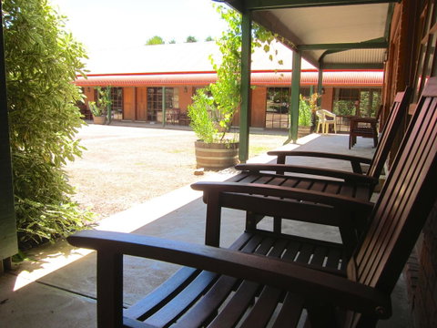 The Harrietville Snowline Hotel - Tourism Noosa 6