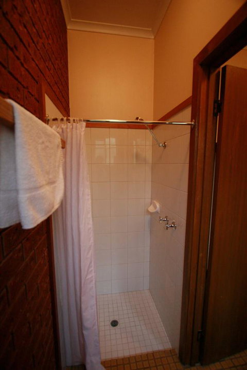The Harrietville Snowline Hotel - Tourism Noosa 22