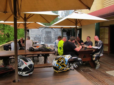 The Harrietville Snowline Hotel - Tourism Noosa 34