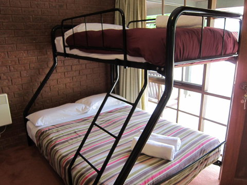 The Harrietville Snowline Hotel - Tourism Noosa 19