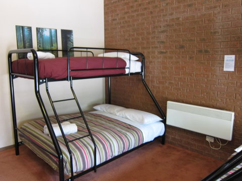 The Harrietville Snowline Hotel - Tourism Noosa 20