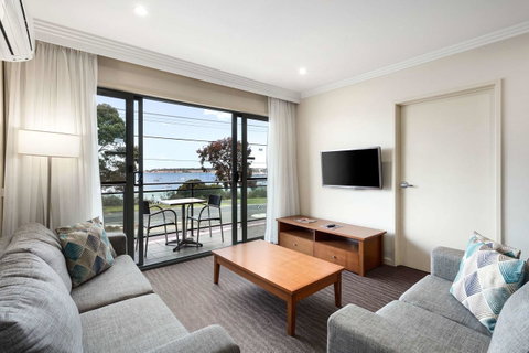 Quality Hotel Bayside Geelong - Tourism Noosa 1