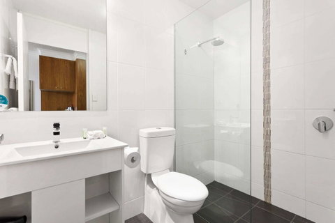 Quality Hotel Bayside Geelong - Tourism Noosa 24