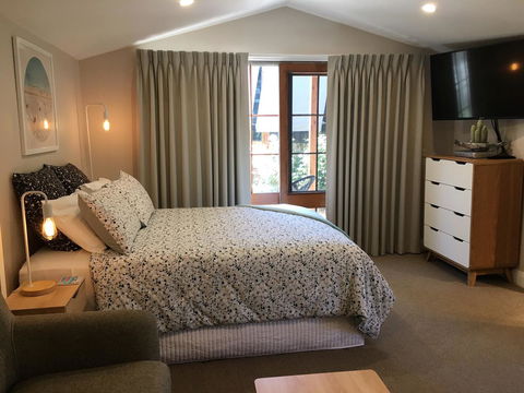 The Cosy Bungalow - Tourism Noosa 5