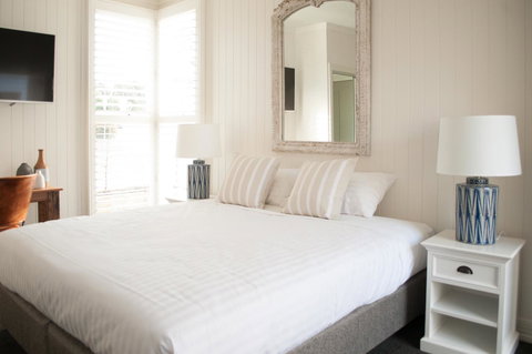 Anchor Geelong - Tourism Noosa 10